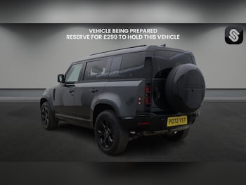 Used Land Rover Defender 110 2022 for sale - 76224259: Photo