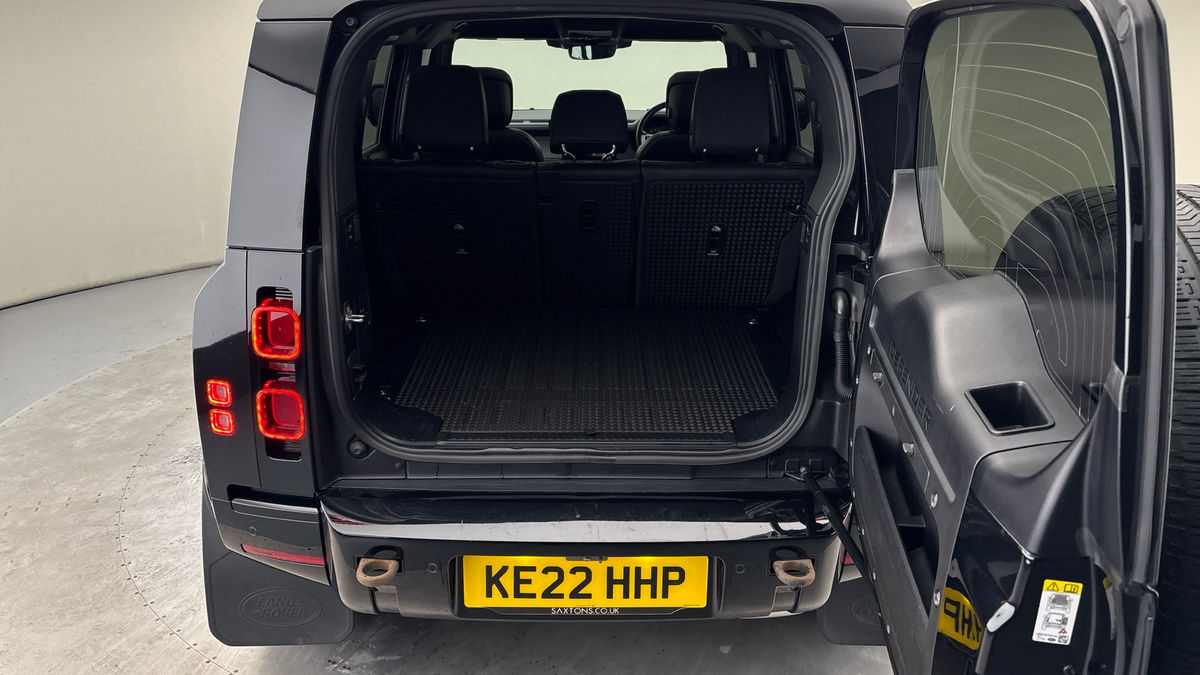Used Land Rover Defender 110 2022 for sale - 77264204: Photo 11