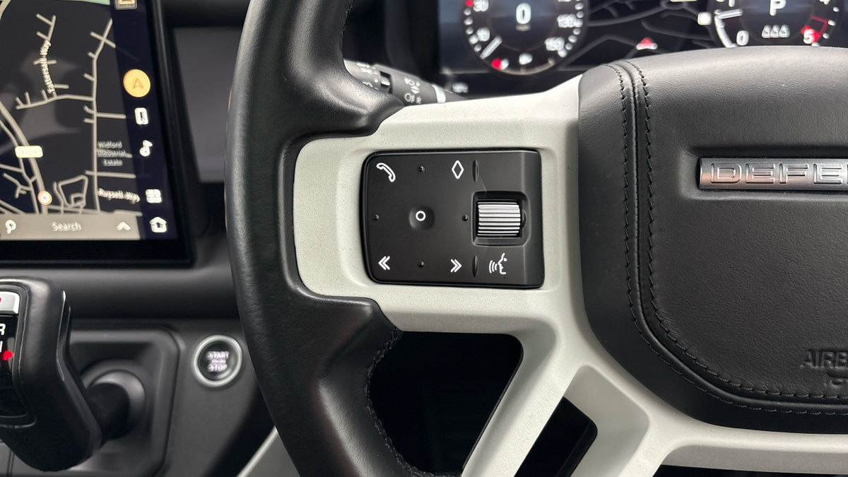 Used Land Rover Defender 110 2022 for sale - 77264204: Photo 13