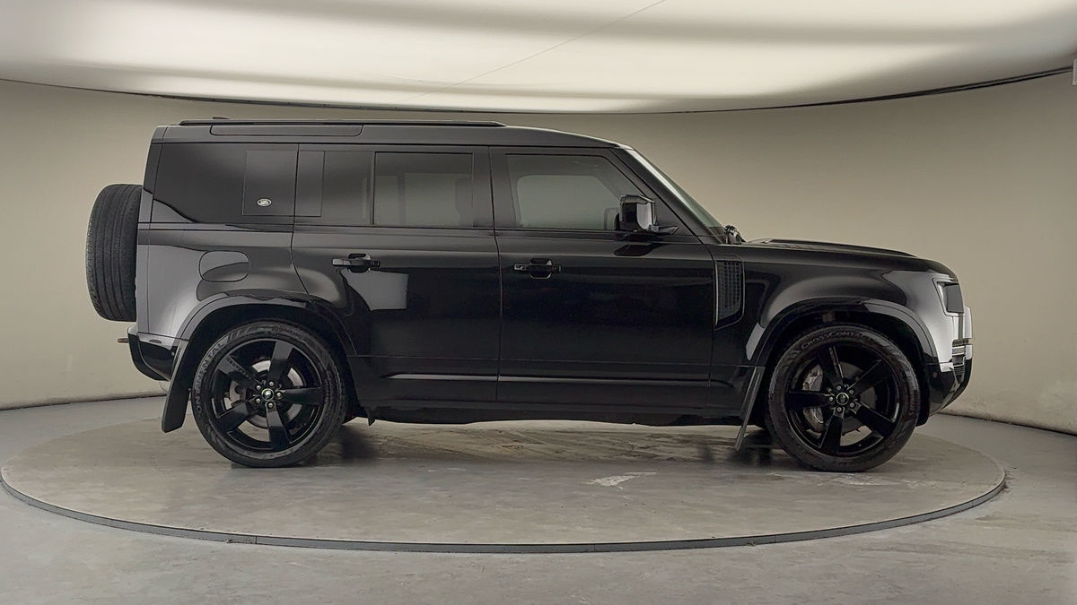 Used Land Rover Defender 110 2022 for sale - 77264204: Photo 16