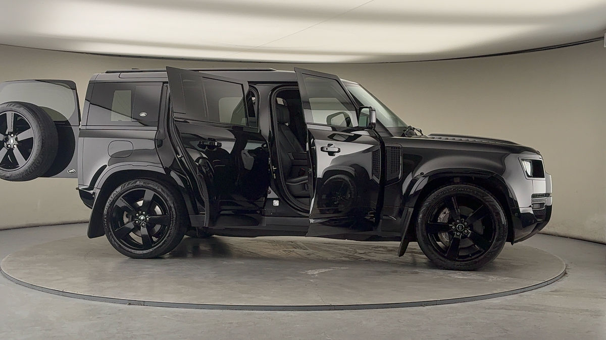 Used Land Rover Defender 110 2022 for sale - 77264204: Photo 56