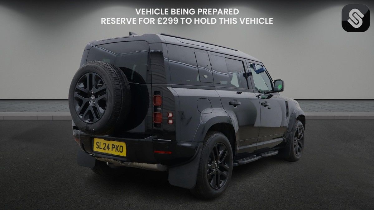 Used Land Rover Defender 110 2024 for sale - 76520962: Photo 11