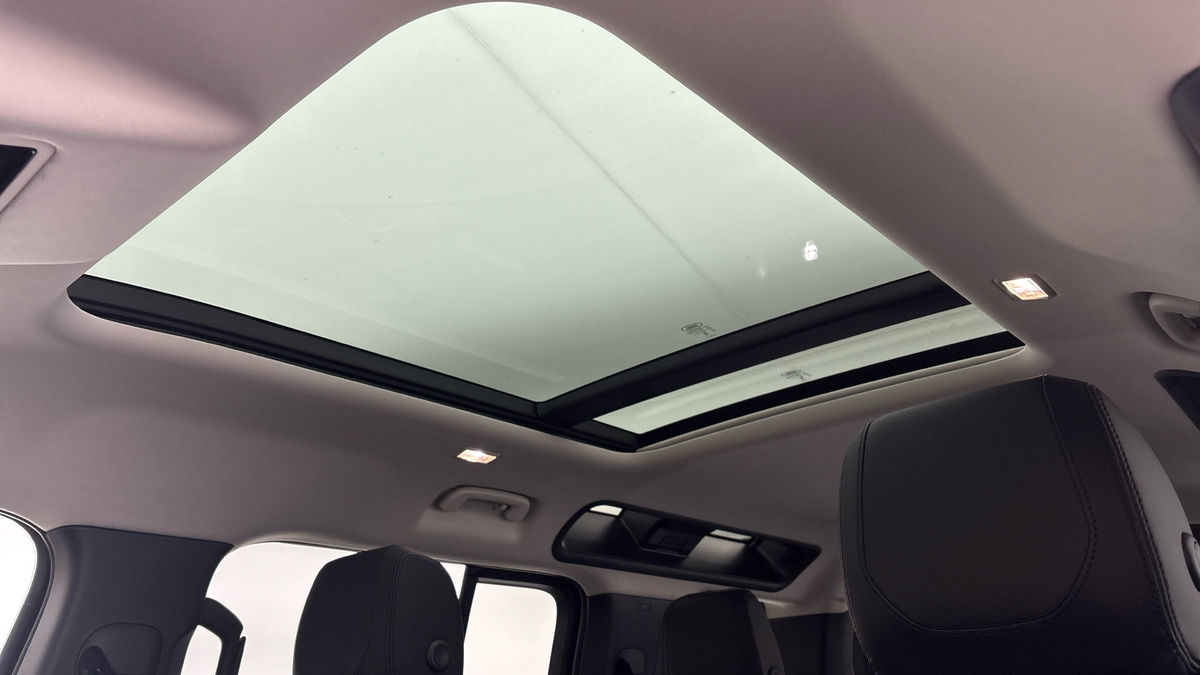 Used Land Rover Defender 110 2024 for sale - 76520962: Photo 18