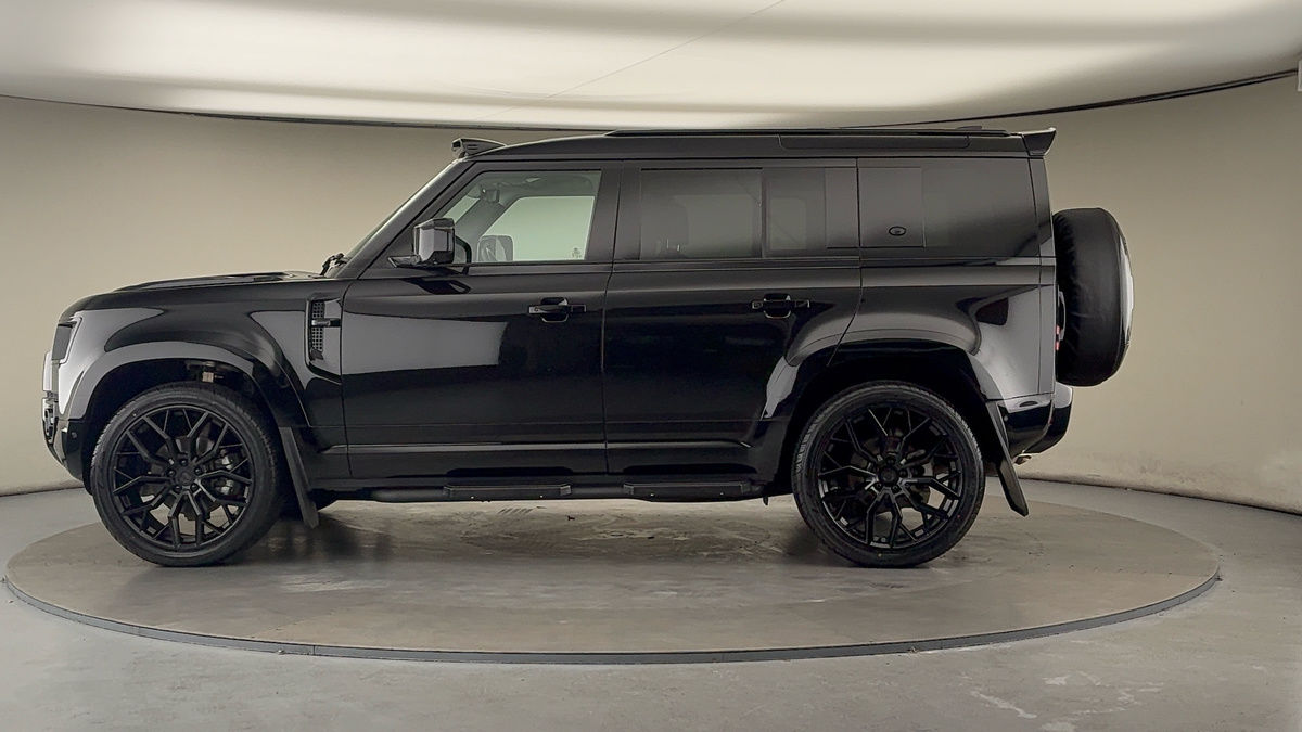 Used Land Rover Defender 110 2024 for sale - 76520962: Photo 27