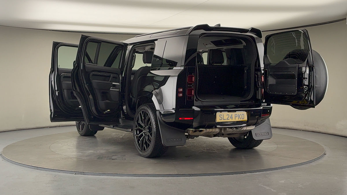 Used Land Rover Defender 110 2024 for sale - 76520962: Photo 35