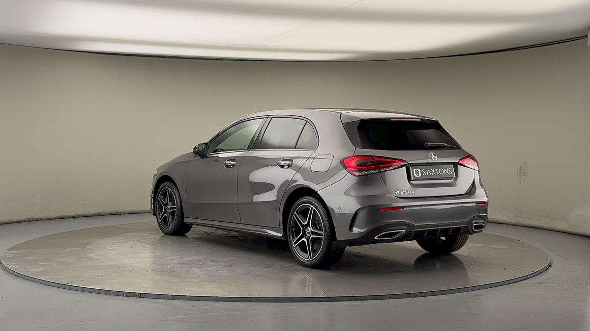 Used Mercedes-Benz A-Class 2022 for sale - 76884638: Photo 2