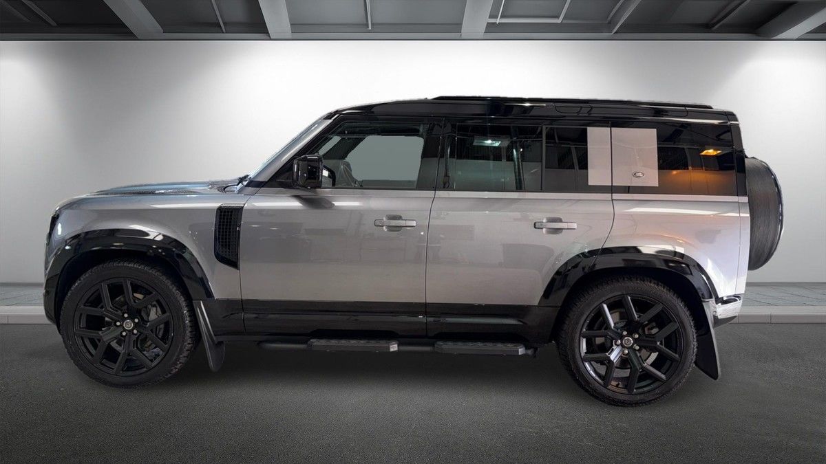 Used Land Rover Defender 110 2023 for sale - 75753613: Photo 10