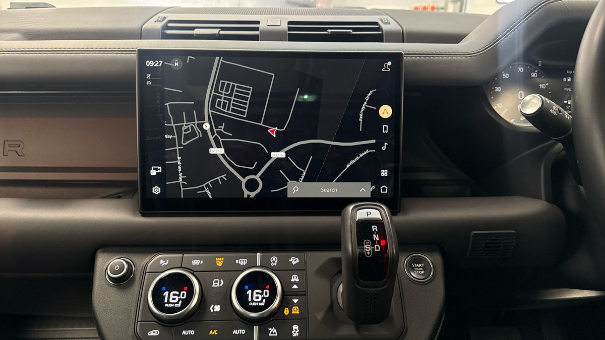 Used Land Rover Defender 110 2023 for sale - 75753613: Photo 13