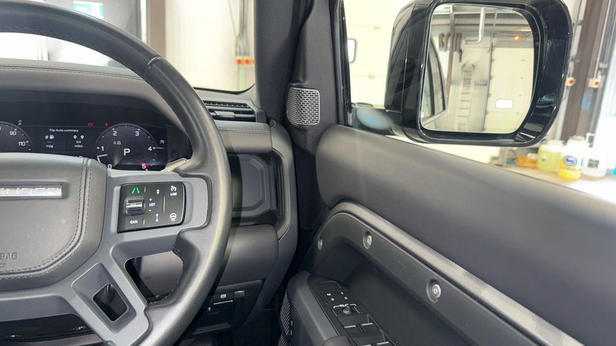 Used Land Rover Defender 110 2023 for sale - 75753613: Photo 19