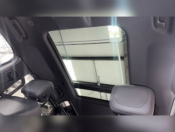 Used Land Rover Defender 110 2023 for sale - 75753613: Photo