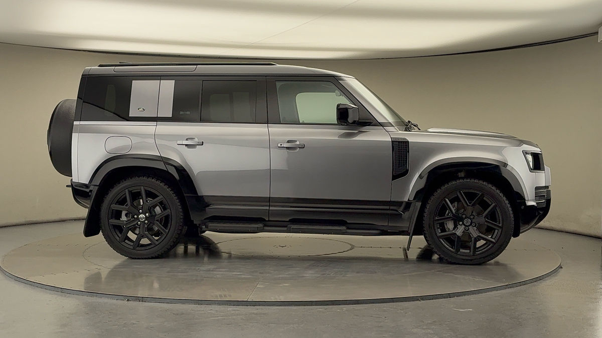 Used Land Rover Defender 110 2023 for sale - 75753613: Photo 37