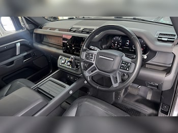 Used Land Rover Defender 110 2023 for sale - 75753613: Photo