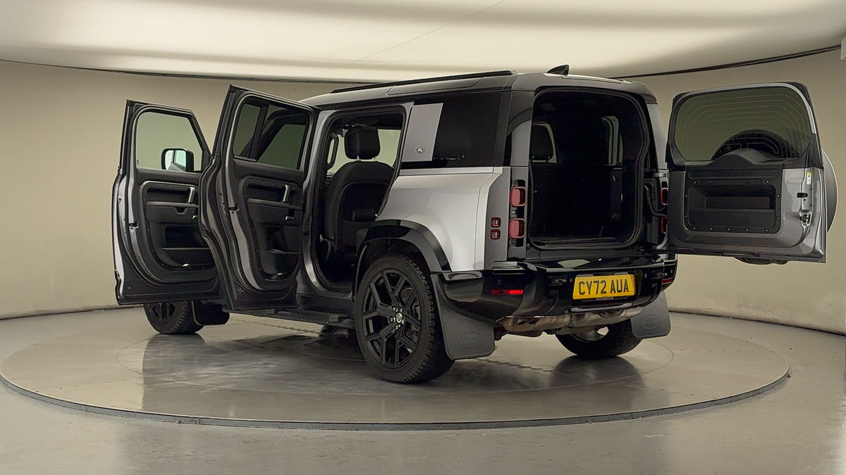 Used Land Rover Defender 110 2023 for sale - 75753613: Photo 44