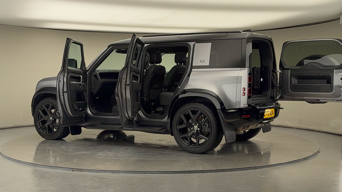 Used Land Rover Defender 110 2023 for sale - 75753613: Photo 46