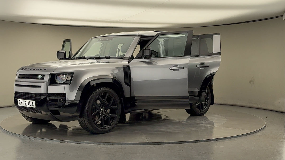 Used Land Rover Defender 110 2023 for sale - 75753613: Photo 50