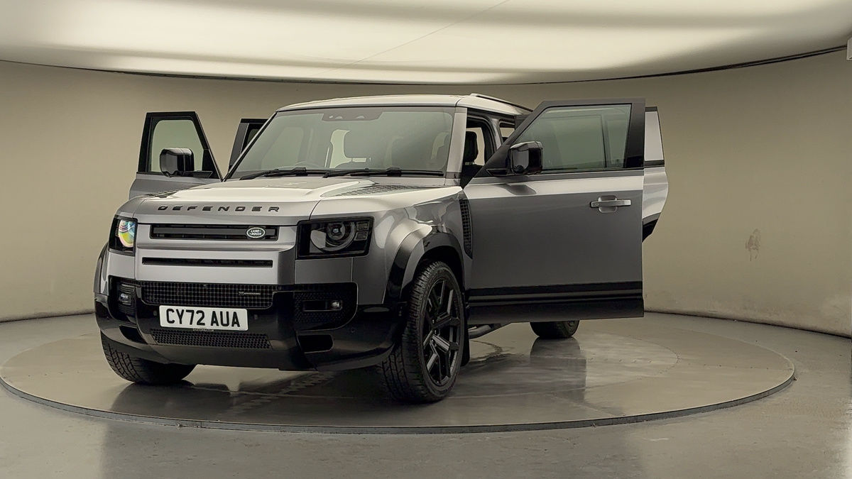 Used Land Rover Defender 110 2023 for sale - 75753613: Photo 51