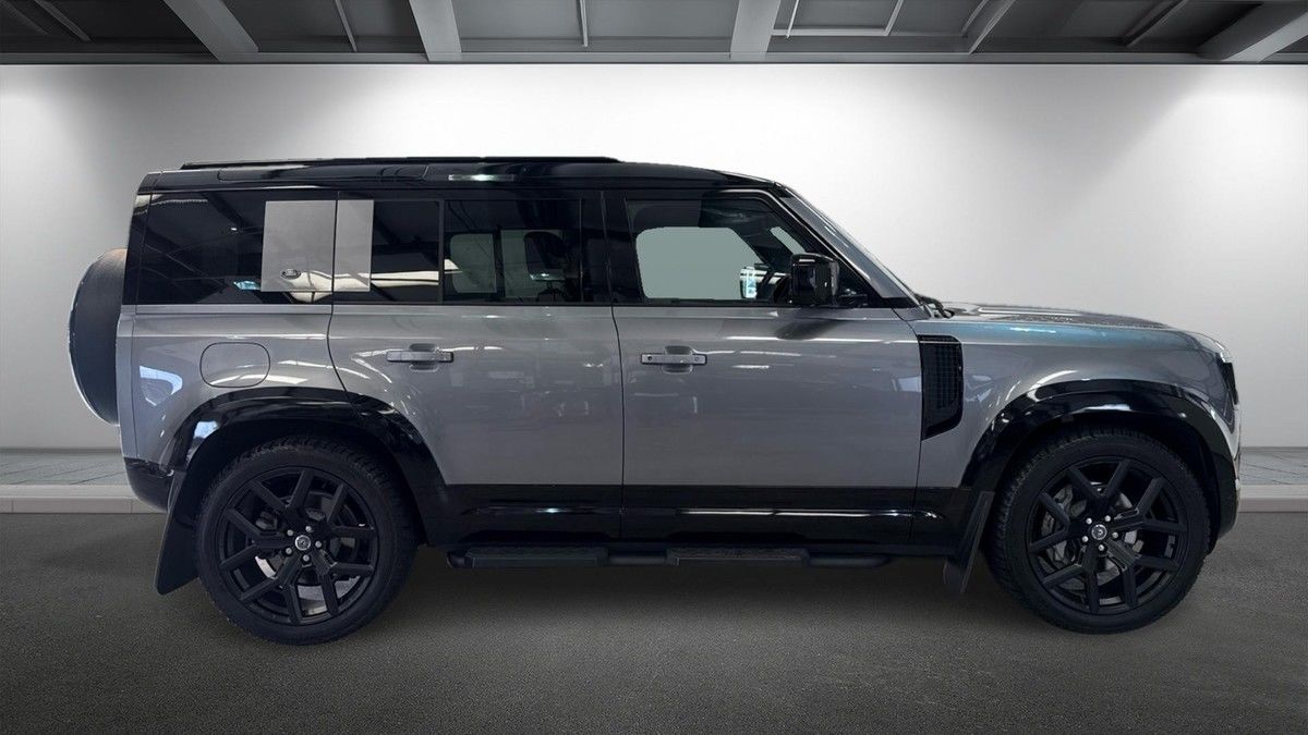 Used Land Rover Defender 110 2023 for sale - 75753613: Photo 7