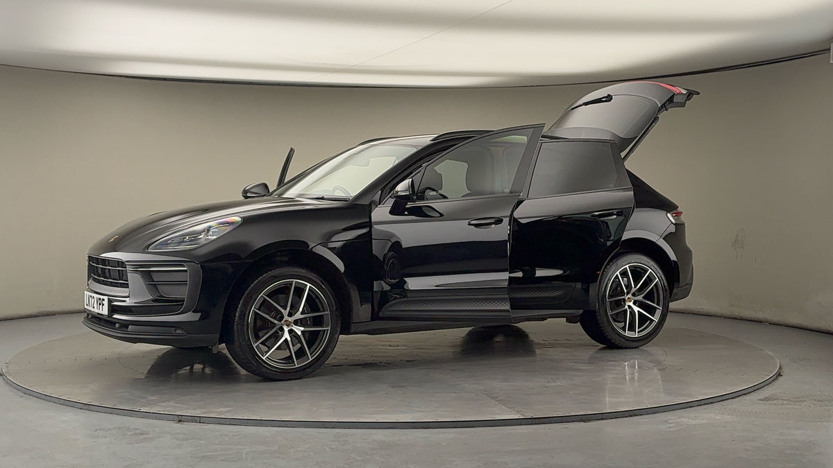 Used Porsche Macan 2022 for sale - 77494482: Photo 48