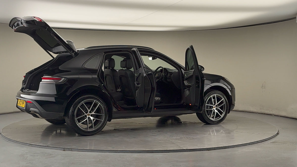 Used Porsche Macan 2022 for sale - 77494482: Photo 57