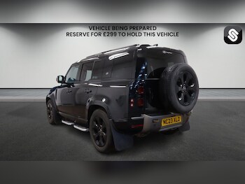 Used Land Rover Defender 110 2023 for sale - 78273059: Photo