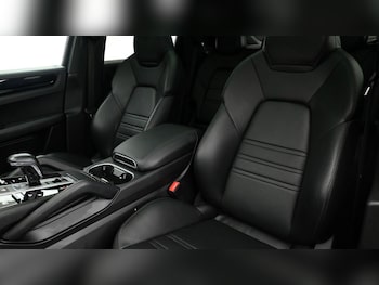 Used Porsche Cayenne 2021 for sale - 75265566: Photo