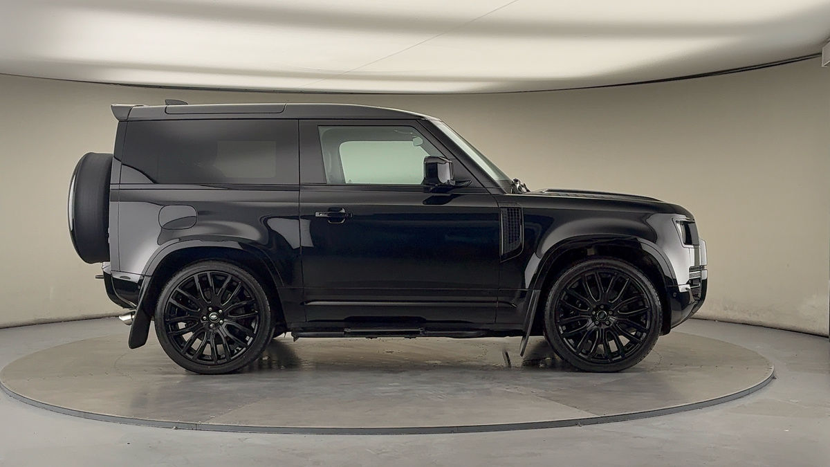 Used Land Rover Defender 90 2022 for sale - 76280831: Photo 16