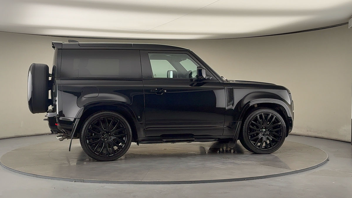 Used Land Rover Defender 90 2022 for sale - 76280831: Photo 37