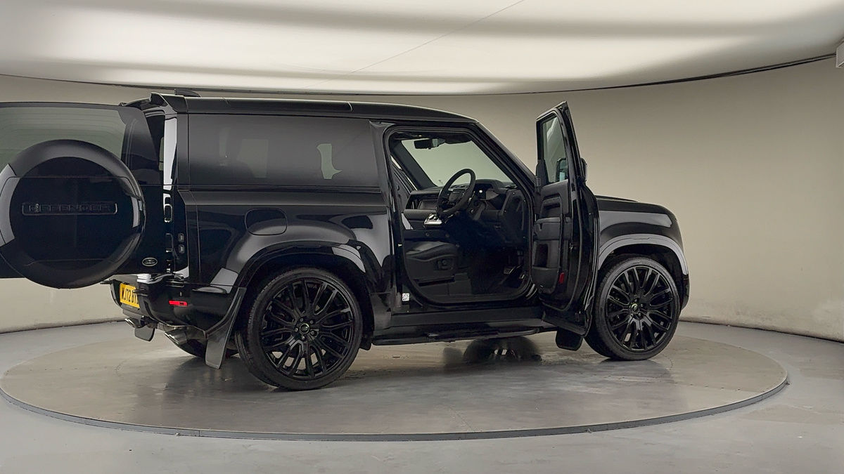 Used Land Rover Defender 90 2022 for sale - 76280831: Photo 57