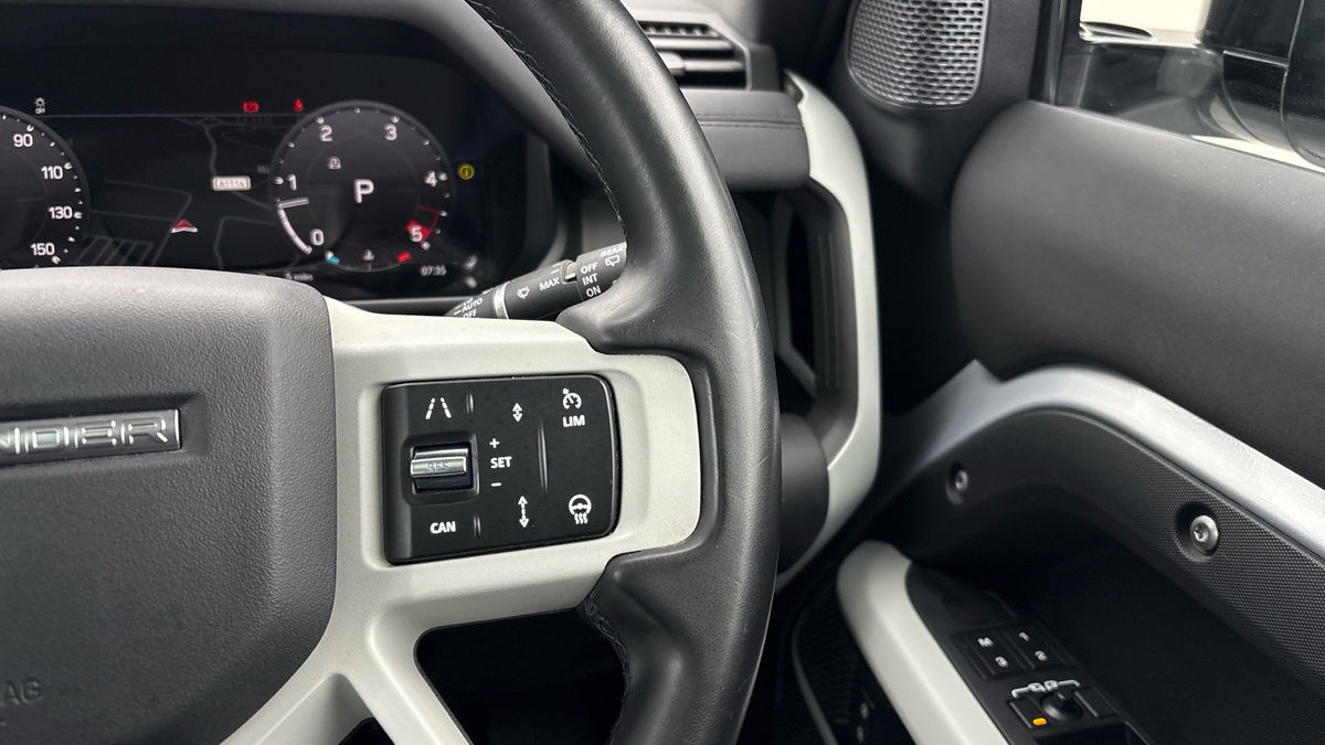 Used Land Rover Defender 2024 for sale - 78213264: Photo 14