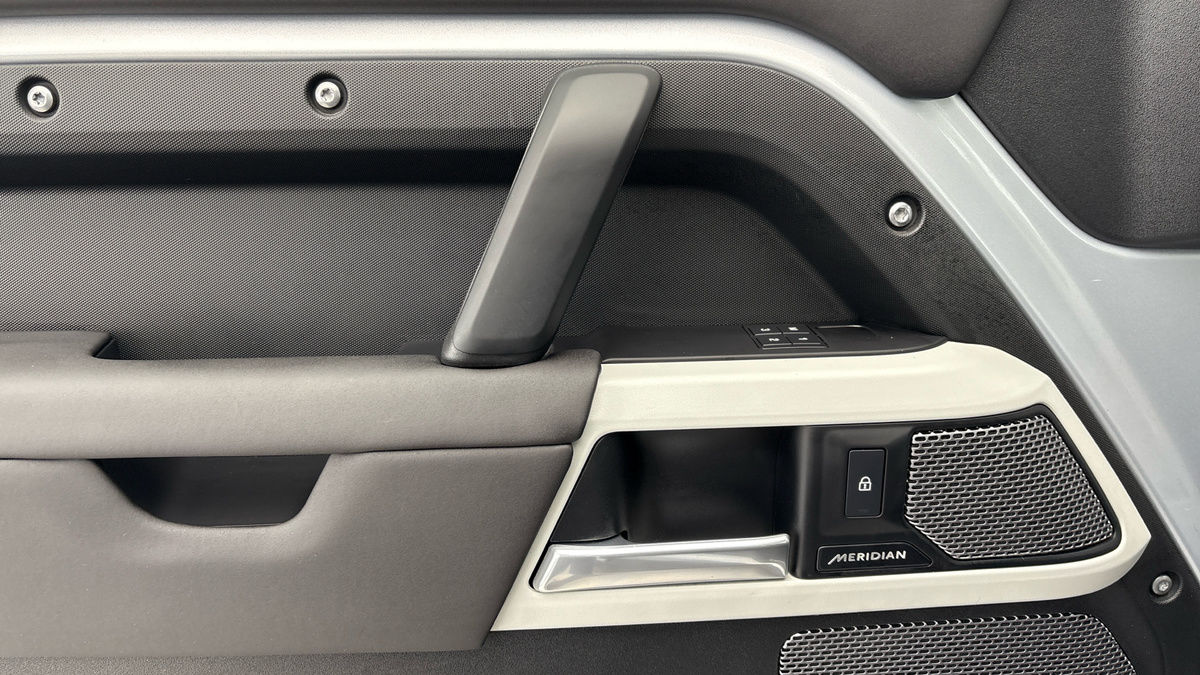 Used Land Rover Defender 2024 for sale - 78213264: Photo 19