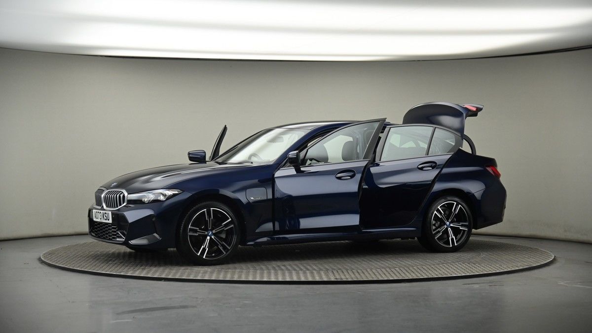 Used BMW 3 Series 2023 for sale - 76784697: Photo 51