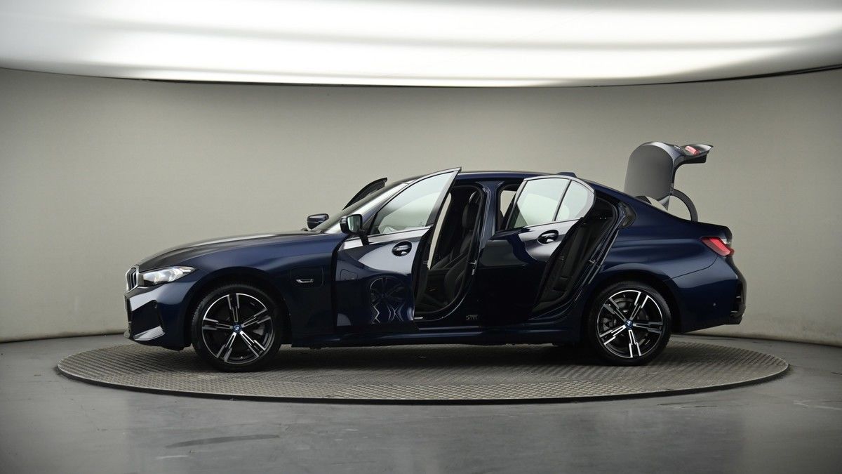 Used BMW 3 Series 2023 for sale - 76784697: Photo 52