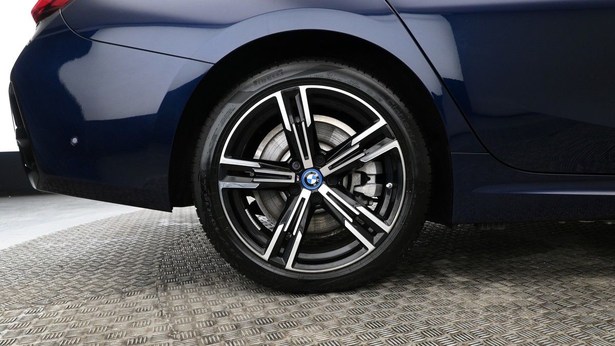 Used BMW 3 Series 2023 for sale - 76784697: Photo 9