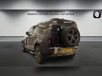 Used Land Rover Defender 2023 for sale - 78273064: Photo