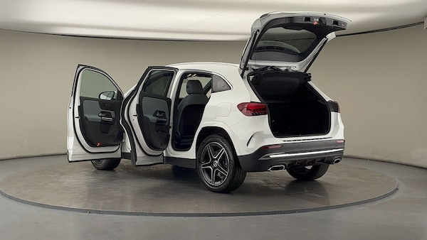Used Mercedes-Benz GLA 2025 for sale - 76040267: Photo 43
