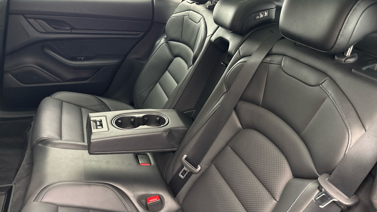 Used Porsche Taycan 2023 for sale - 78004150: Photo 10