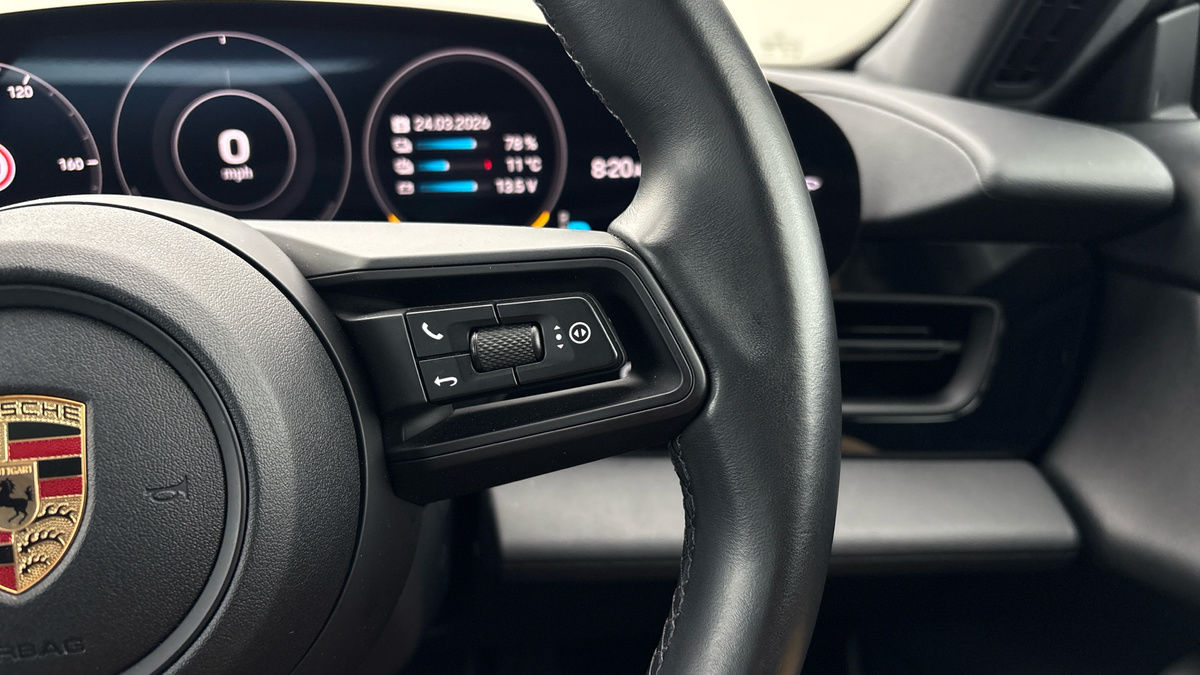 Used Porsche Taycan 2023 for sale - 78004150: Photo 15