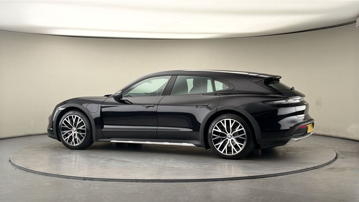 Used Porsche Taycan 2023 for sale - 78004150: Photo 27