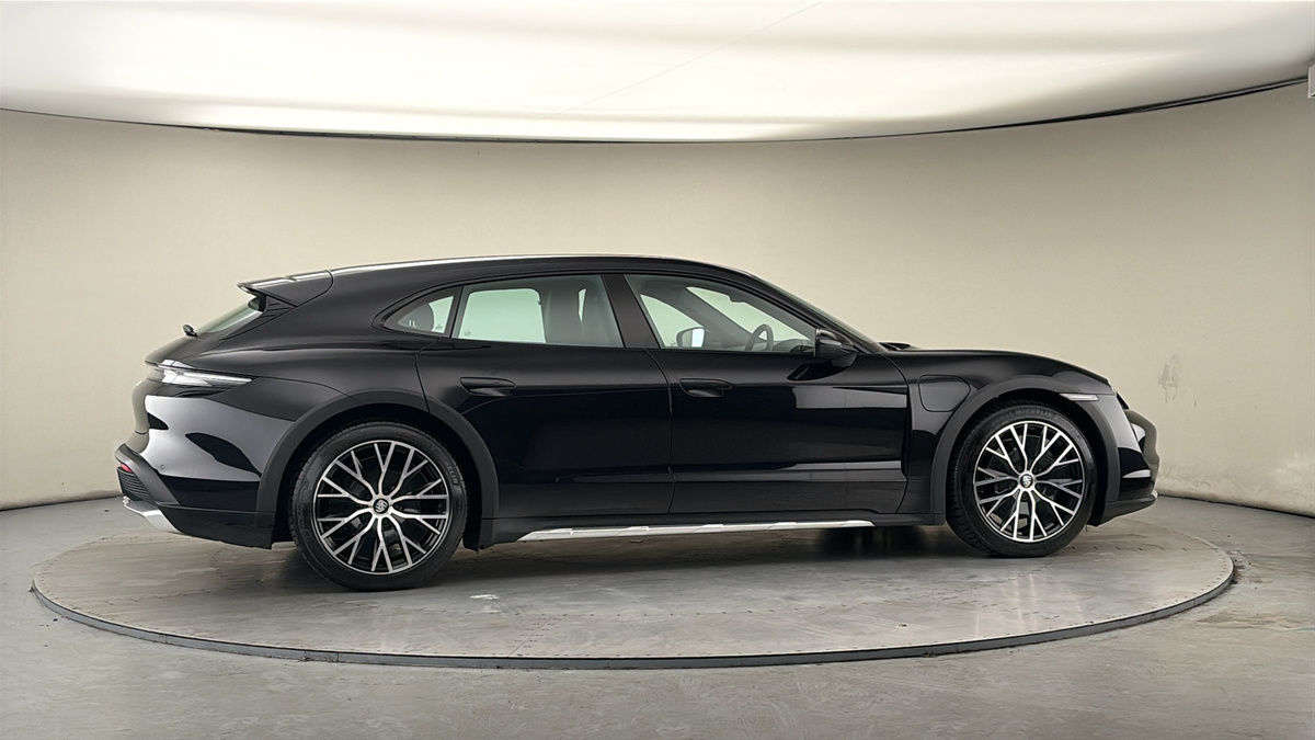 Used Porsche Taycan 2023 for sale - 78004150: Photo 38