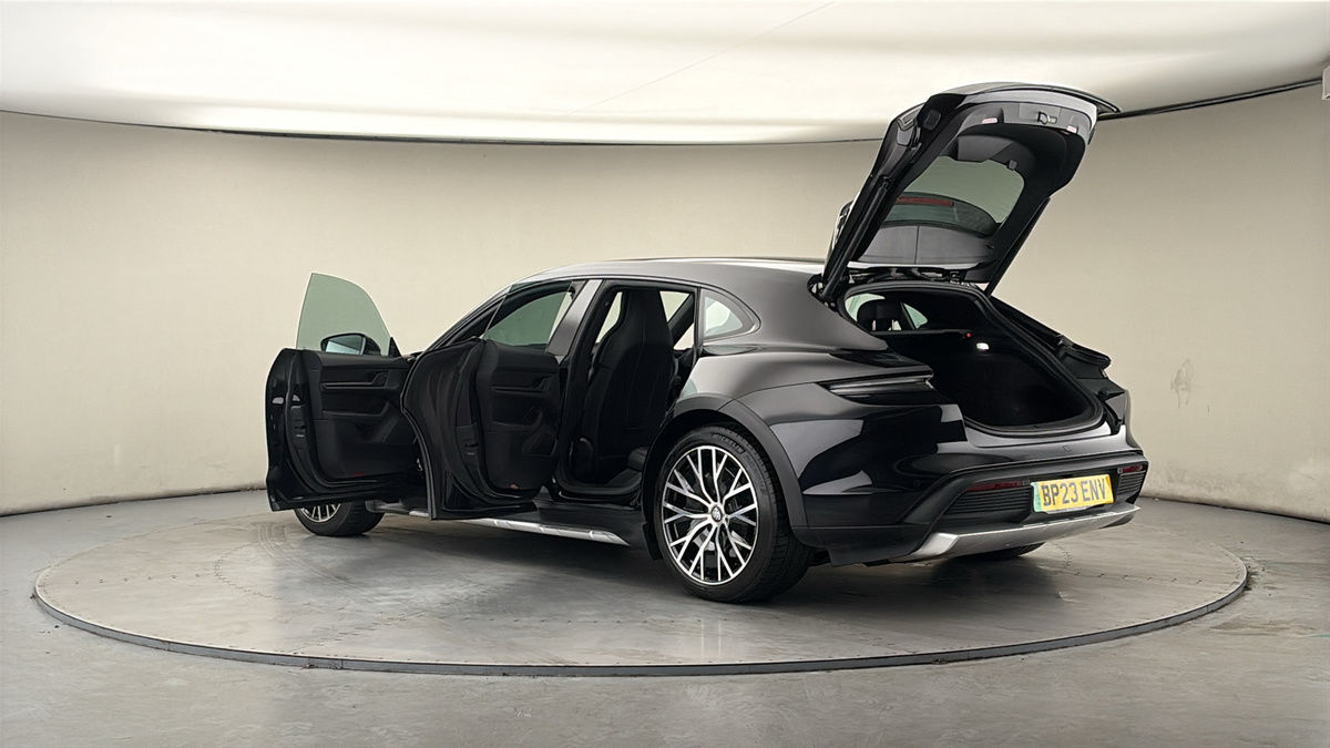 Used Porsche Taycan 2023 for sale - 78004150: Photo 44