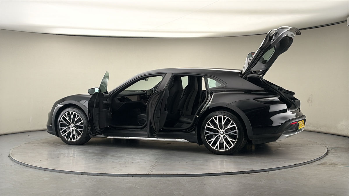 Used Porsche Taycan 2023 for sale - 78004150: Photo 46