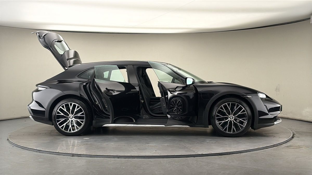 Used Porsche Taycan 2023 for sale - 78004150: Photo 56