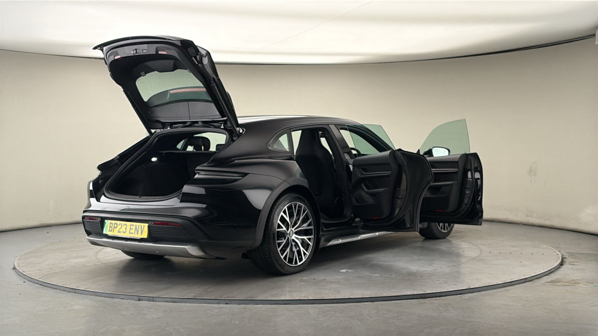 Used Porsche Taycan 2023 for sale - 78004150: Photo 59