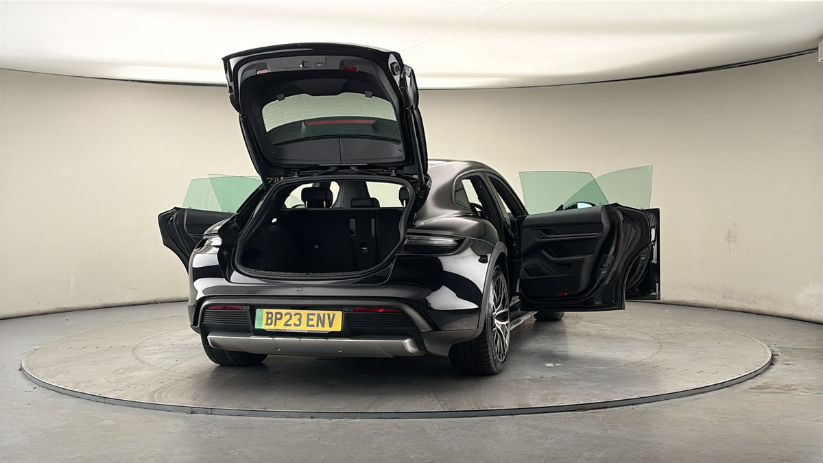 Used Porsche Taycan 2023 for sale - 78004150: Photo 60