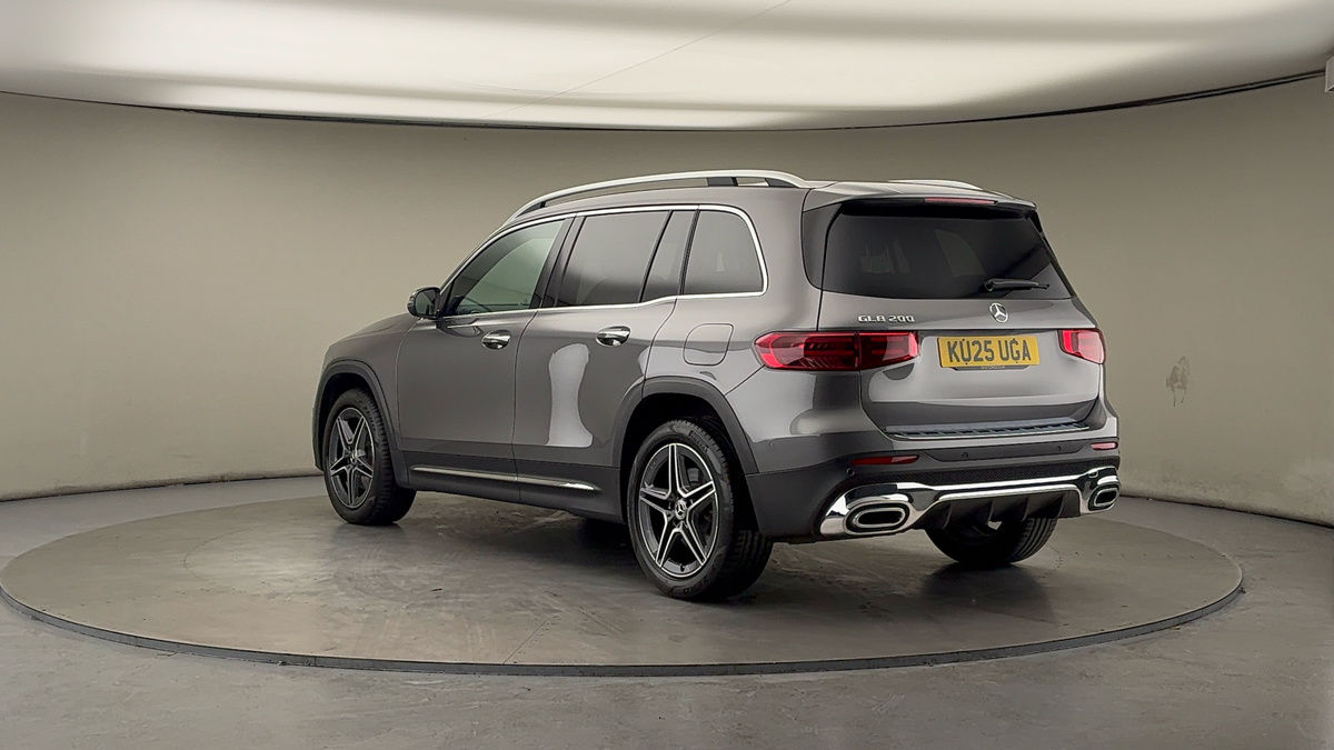 Used Mercedes-Benz GLB 2025 for sale - 76884642: Photo 2