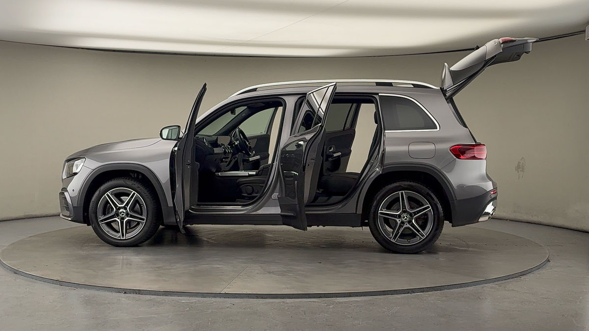 Used Mercedes-Benz GLB 2025 for sale - 76884642: Photo 48