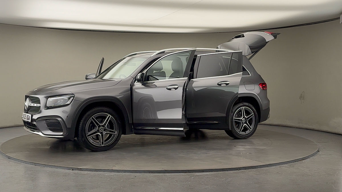 Used Mercedes-Benz GLB 2025 for sale - 76884642: Photo 50