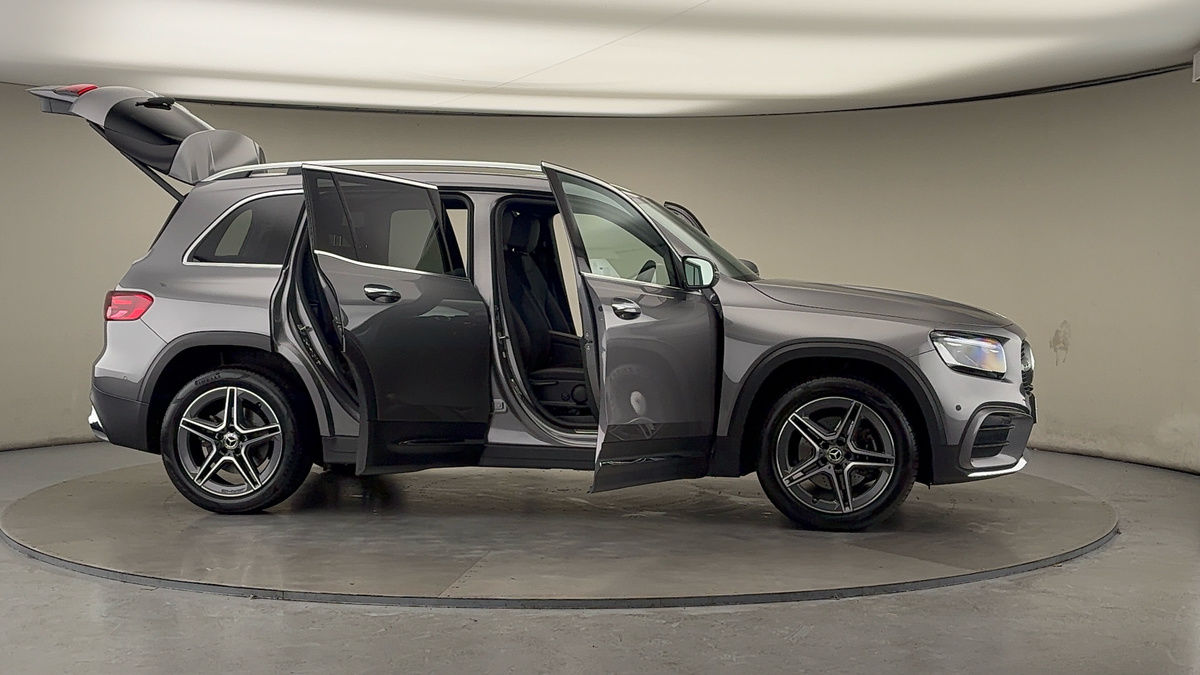 Used Mercedes-Benz GLB 2025 for sale - 76884642: Photo 57