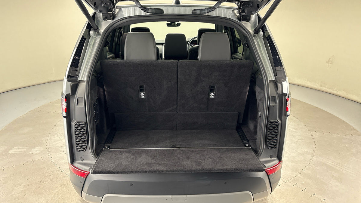 Used Land Rover Discovery 2019 for sale - 77007879: Photo 11