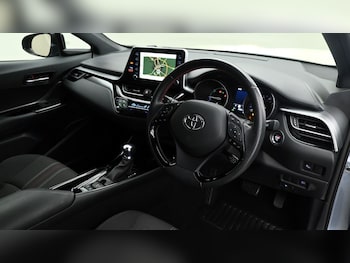 Used Toyota C-HR 2021 for sale - 75445330: Photo